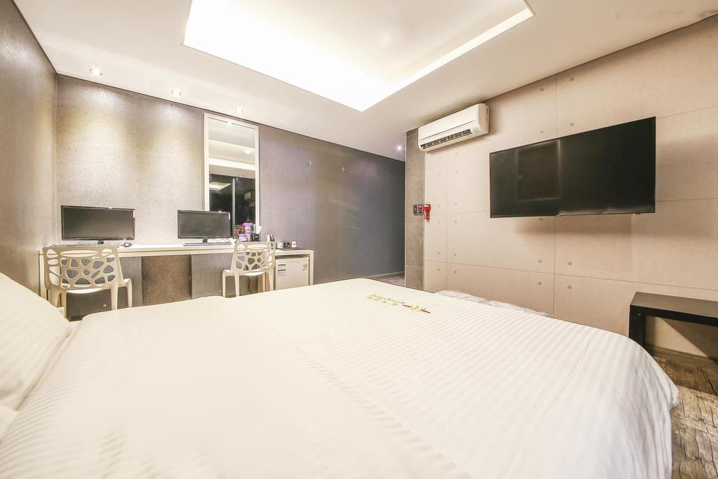 Richi Hotel Сувон Екстериор снимка