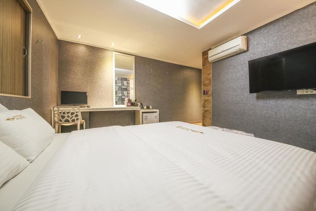 Richi Hotel Сувон Екстериор снимка