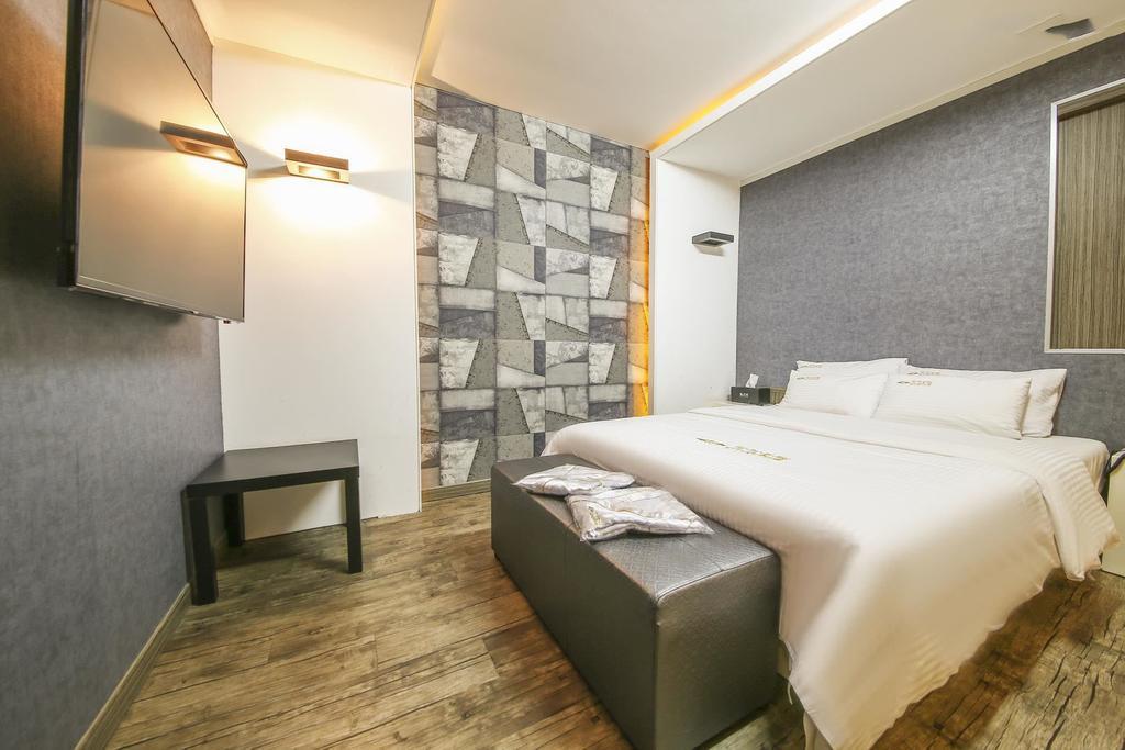 Richi Hotel Сувон Екстериор снимка