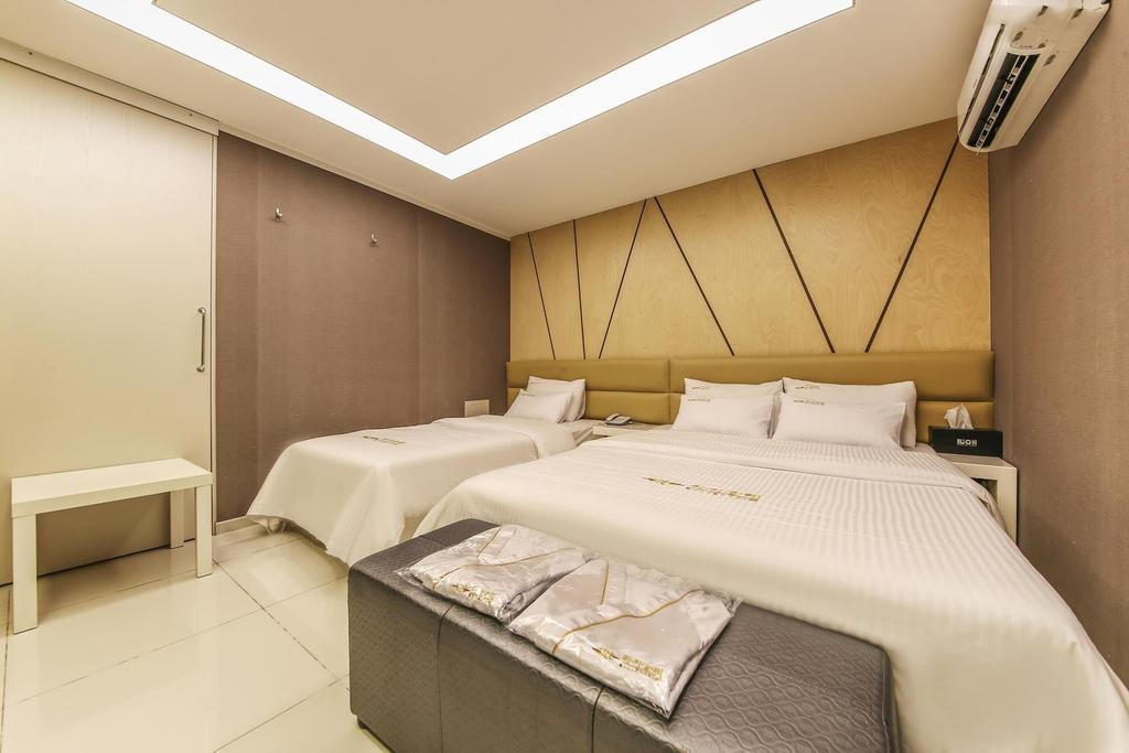 Richi Hotel Сувон Екстериор снимка