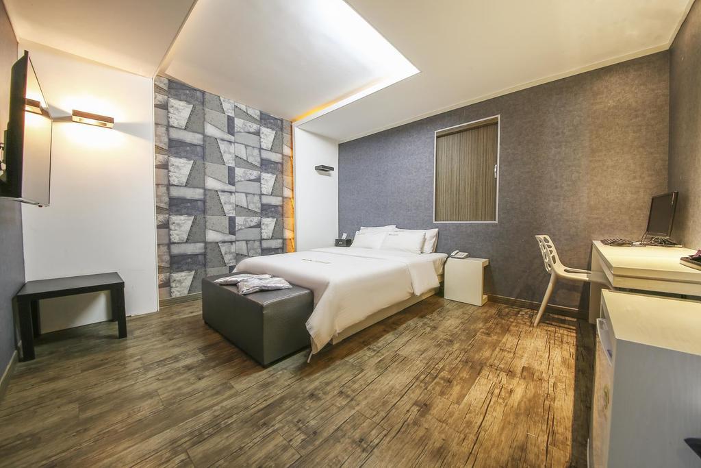 Richi Hotel Сувон Екстериор снимка