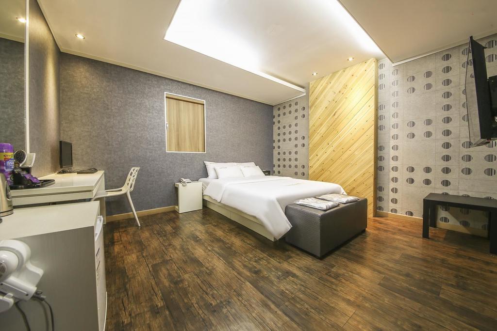 Richi Hotel Сувон Екстериор снимка