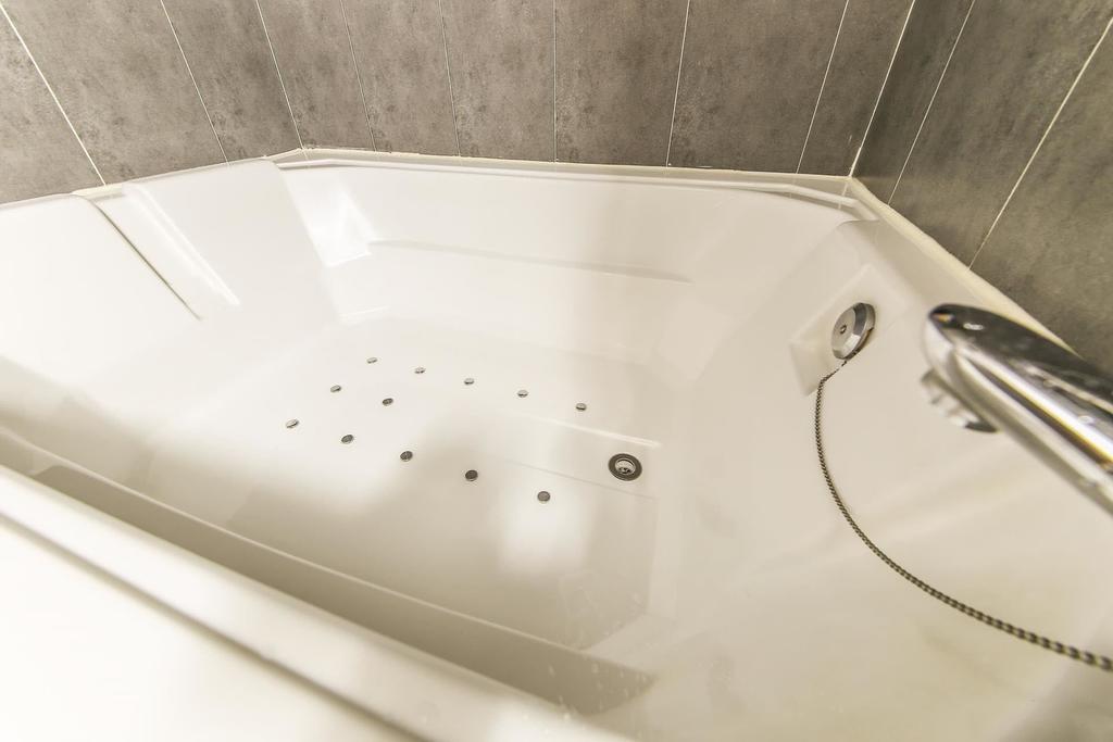 Richi Hotel Сувон Екстериор снимка