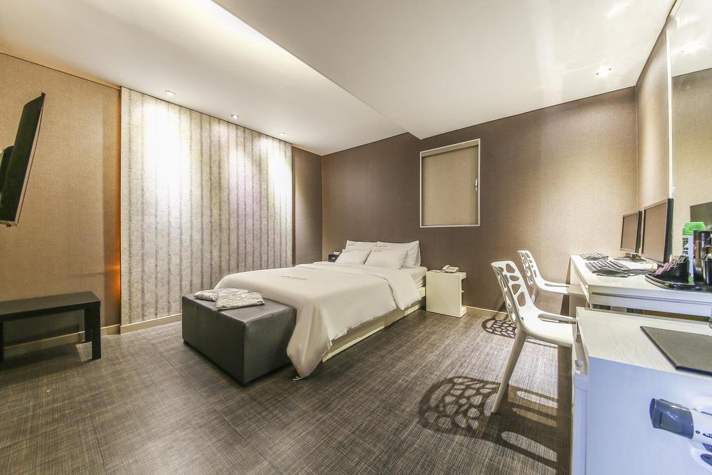 Richi Hotel Сувон Екстериор снимка