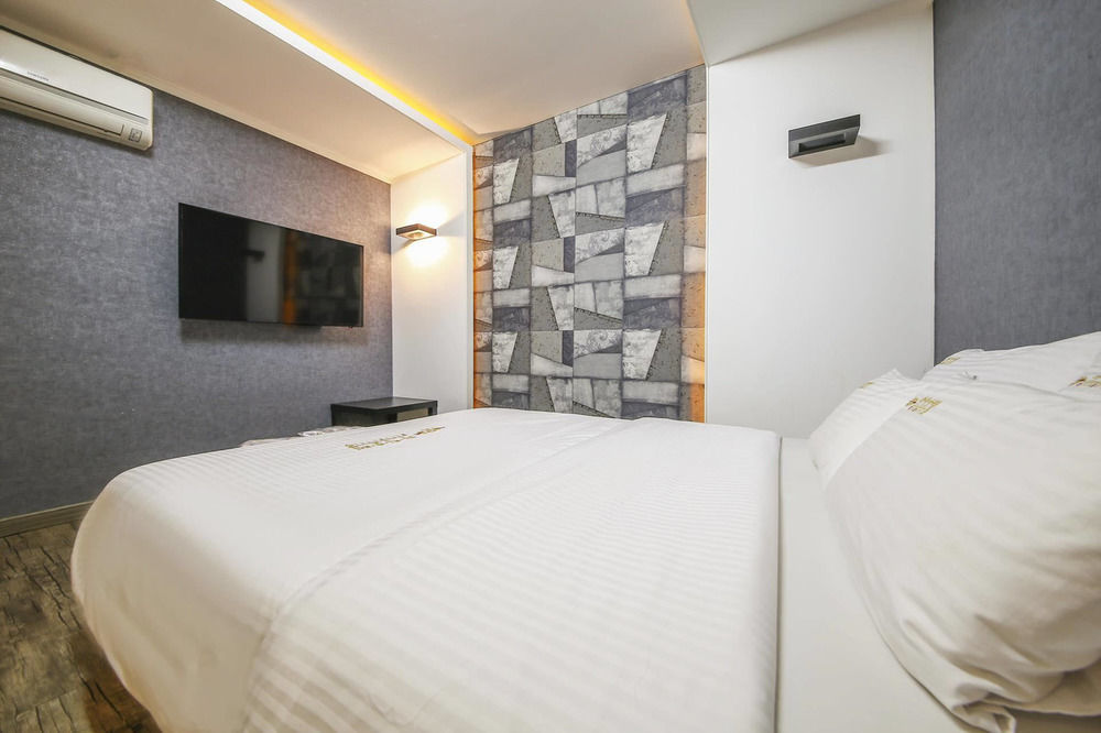 Richi Hotel Сувон Екстериор снимка
