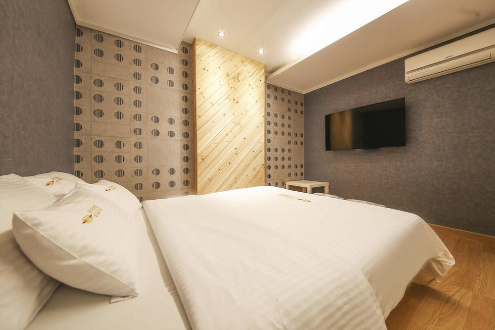 Richi Hotel Сувон Екстериор снимка